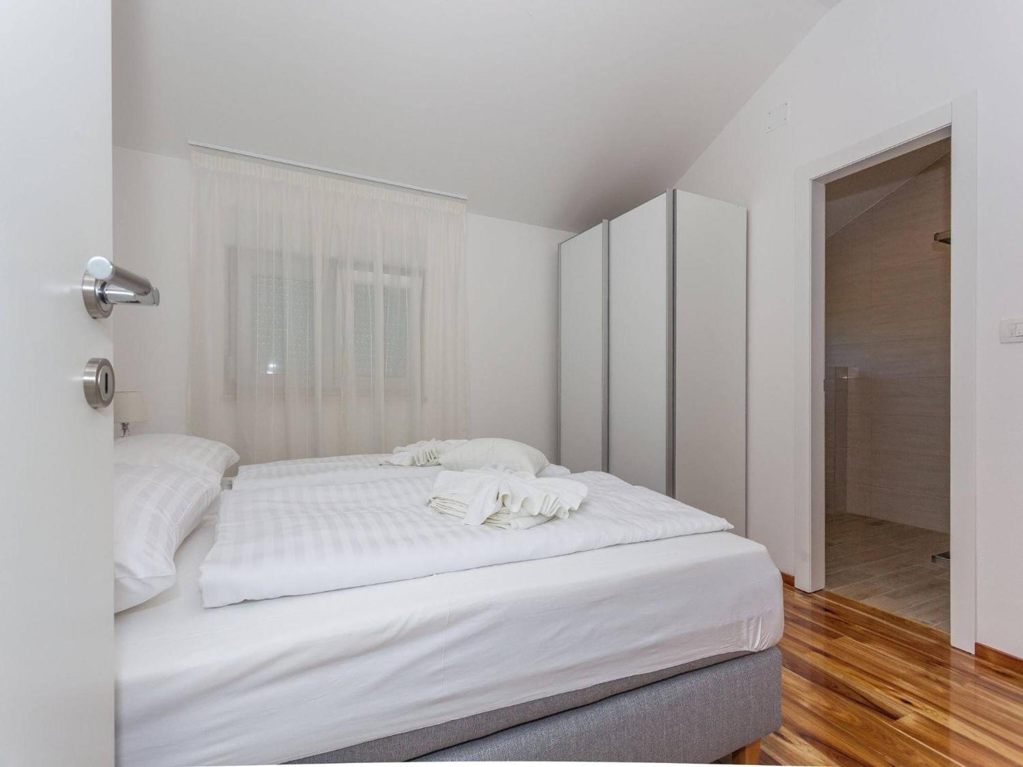 My Dalmatia - Seaside Marin With Private Heated Pool Vakantiehuis *