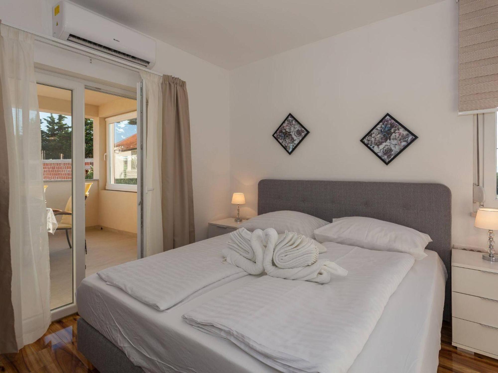 My Dalmatia - Seaside Marin With Private Heated Pool *