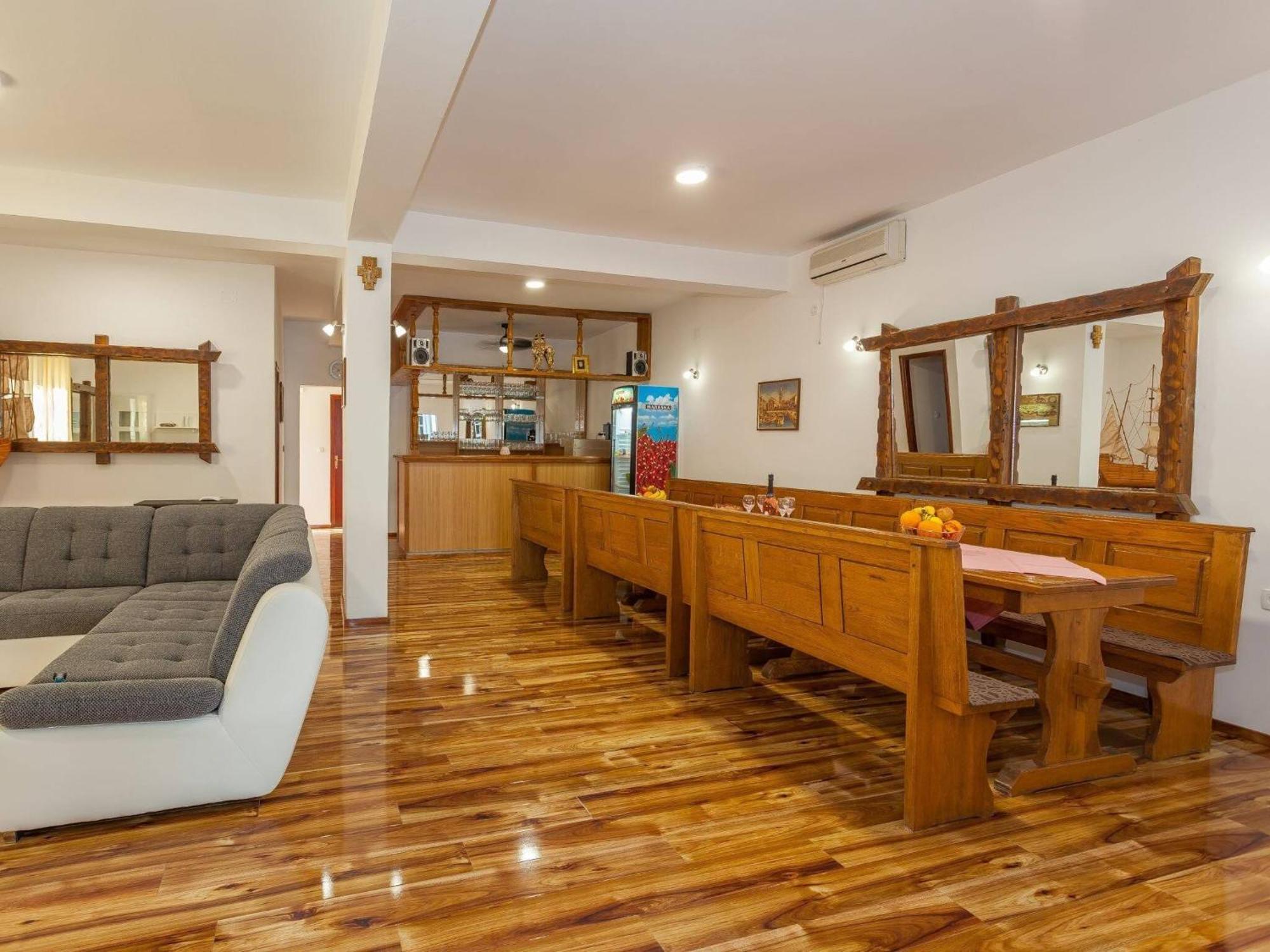 My Dalmatia - Seaside Marin With Private Heated Pool